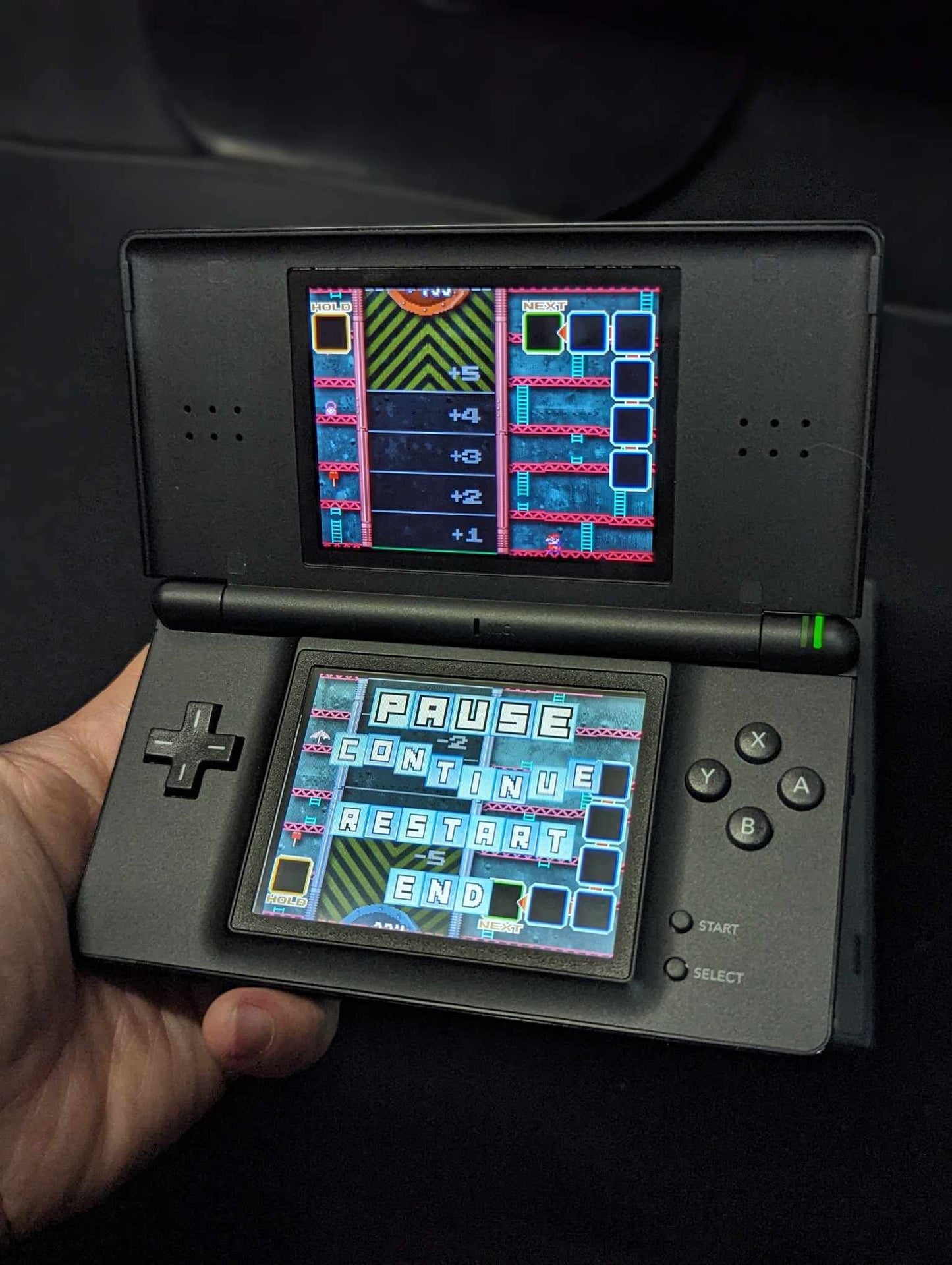 Nintendo DSi Black + TETRIS
