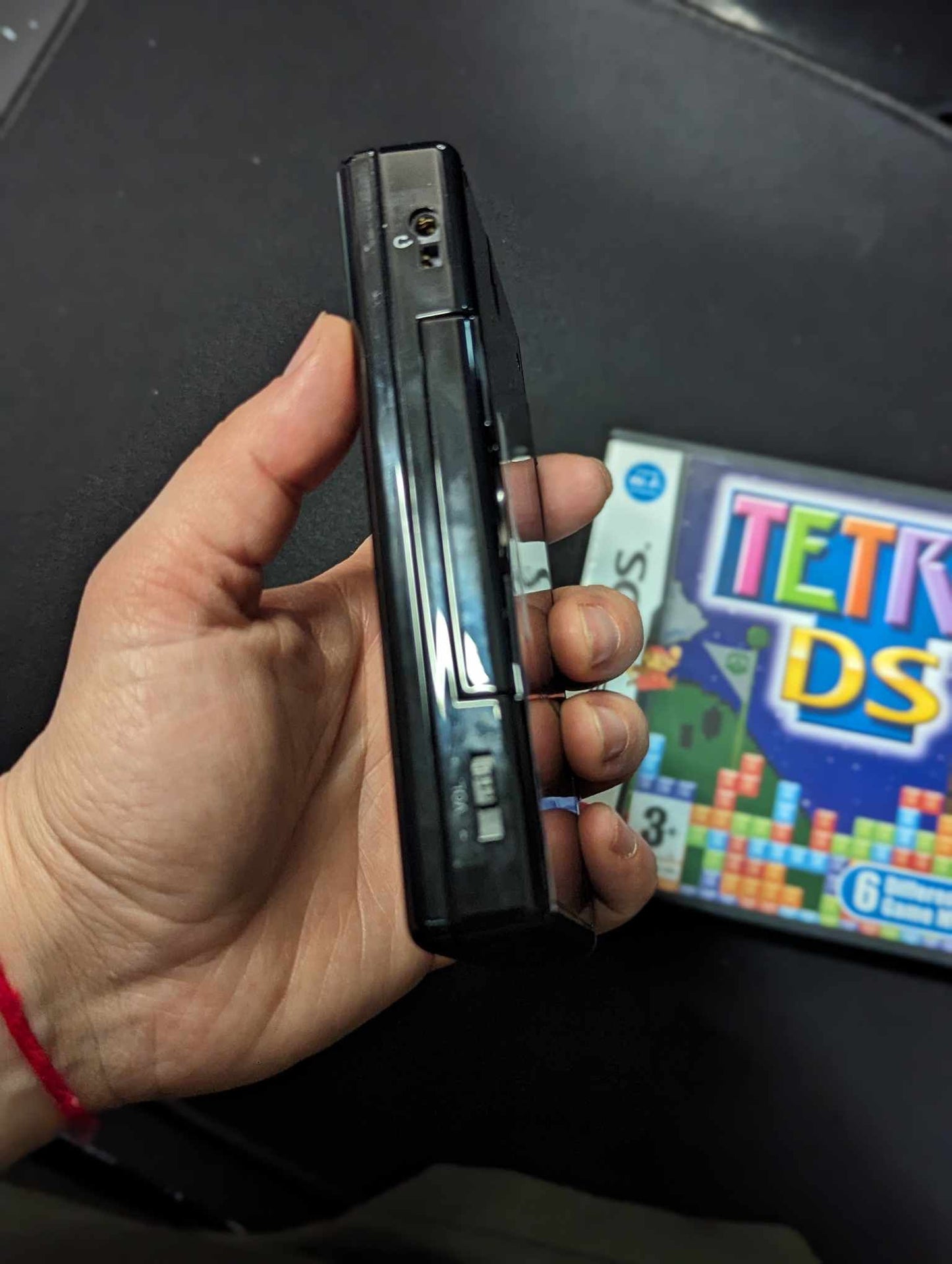 Nintendo DSi Black + TETRIS