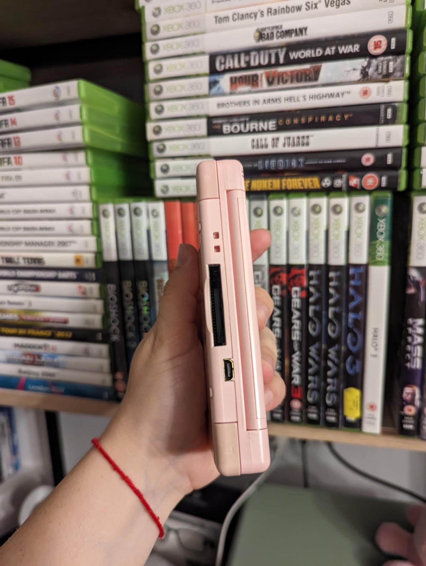 Nintendo DS lite + აქსესუარების ჩანთა