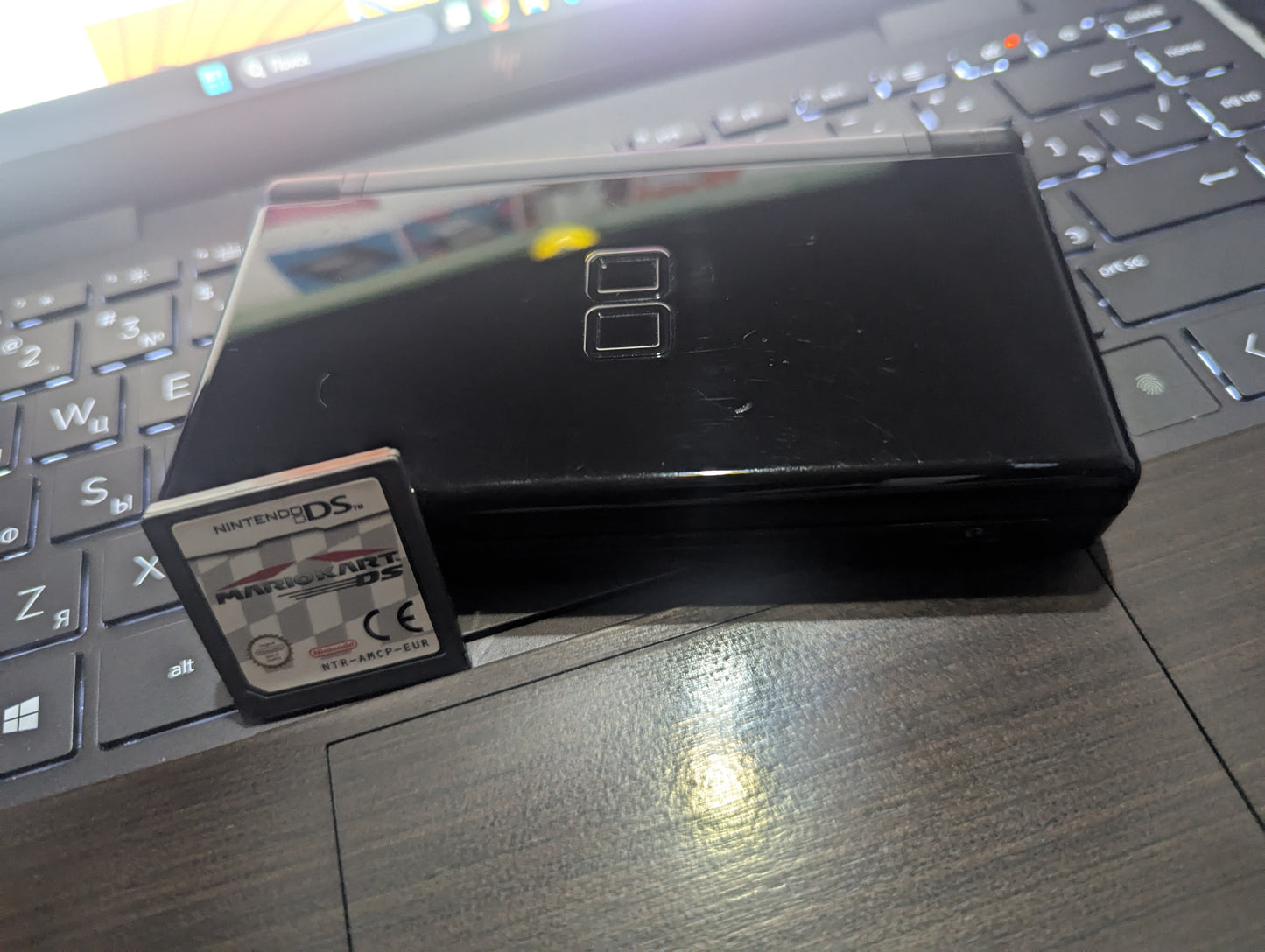 Nintendo DSi Black + mariokart