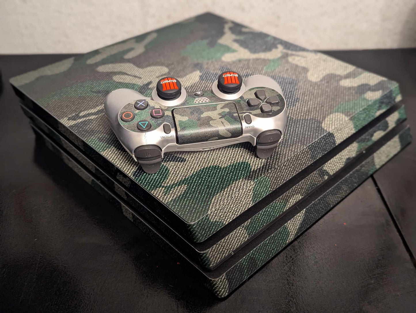 Playstation 4 Pro + Extras